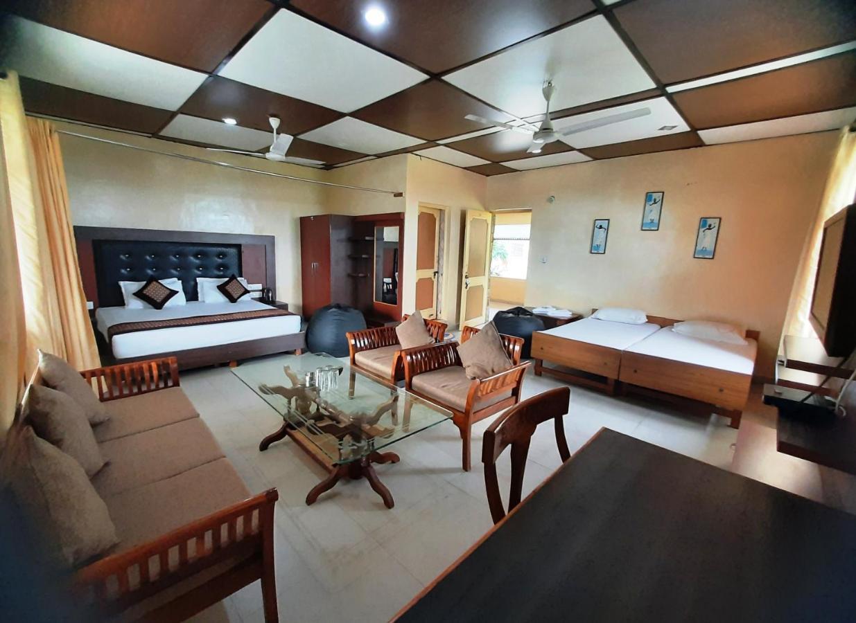 Pops Resort Pālampur Kültér fotó