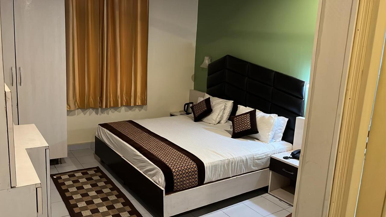 Pops Resort Pālampur Kültér fotó