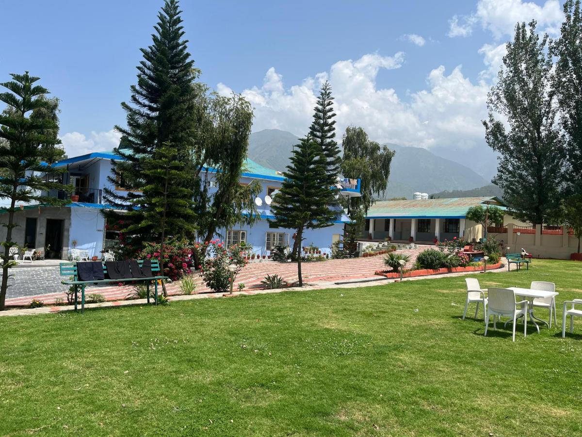 Pops Resort Pālampur Kültér fotó