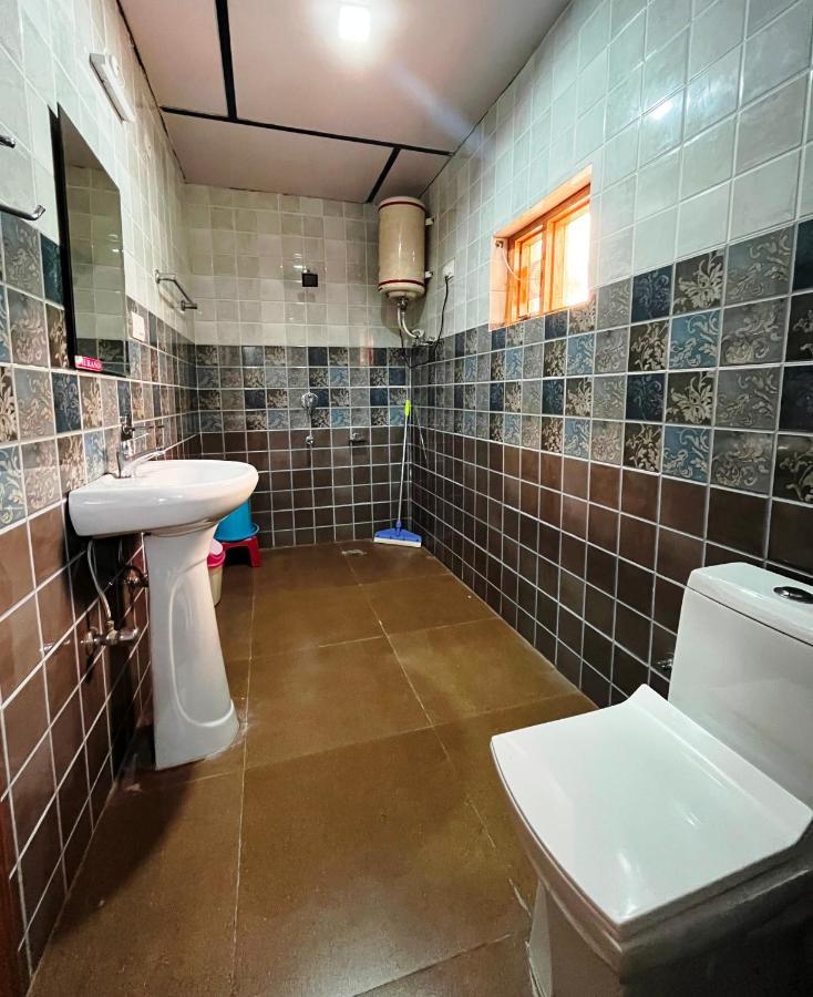 Pops Resort Pālampur Kültér fotó