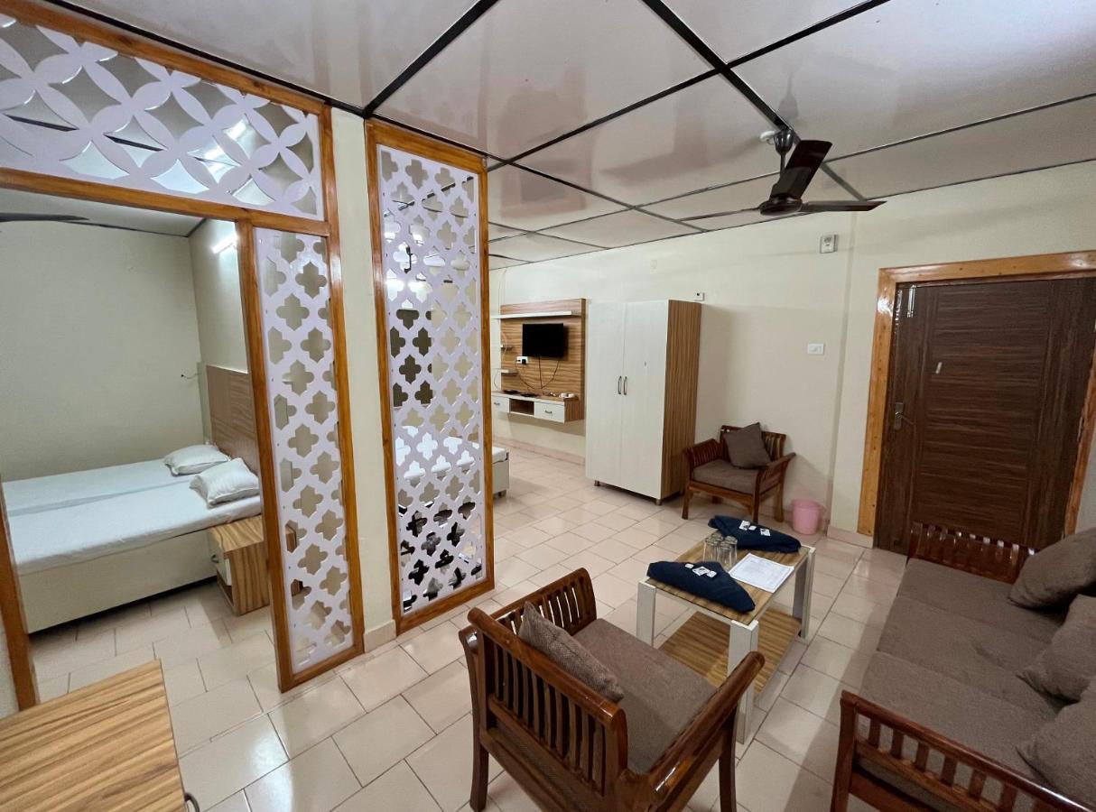 Pops Resort Pālampur Kültér fotó