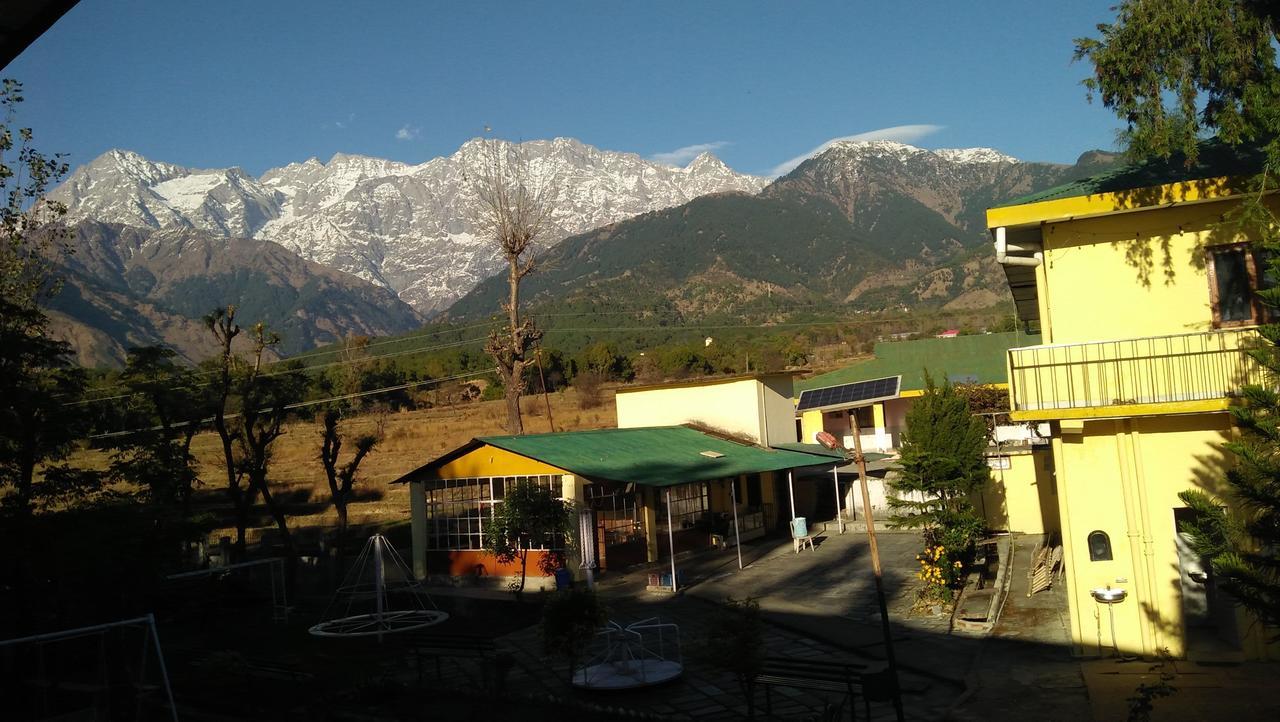 Pops Resort Pālampur Kültér fotó