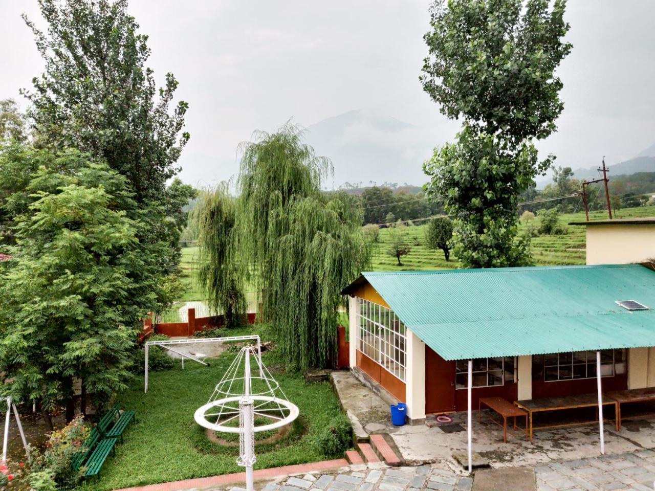 Pops Resort Pālampur Kültér fotó
