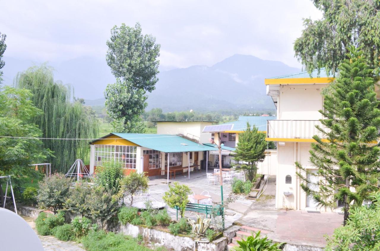 Pops Resort Pālampur Kültér fotó